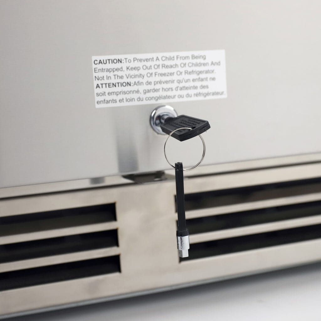 Avanti 5.4 cu. ft. ELITE Series Outdoor Refrigerator Solid Door OR543U3S I Luxury Appliances Direct