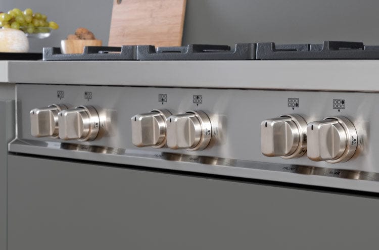 Bertazzoni Master Series 36" 6 Brass Burners Stainless Steel Gas Rangetop MAST366RTBXT I Luxury Appliances Direct