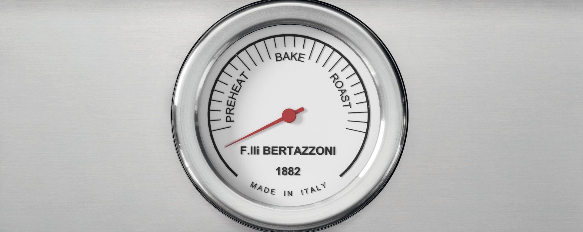 Bertazzoni Master Series 48" 6 Aluminum Burners Stainless Steel Freestanding Dual Fuel Range With 7.1 Cu.Ft. Electric Manual Clean Double Oven and Griddle MAS486GDFMXV I Luxury Appliances Direct