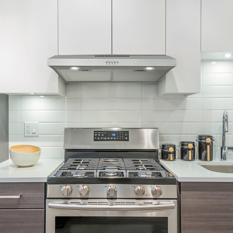 Cosmo 30-inch Under Cabinet Range Hood in Stainless Steel COS-5U30 I Luxury Appliances Direct