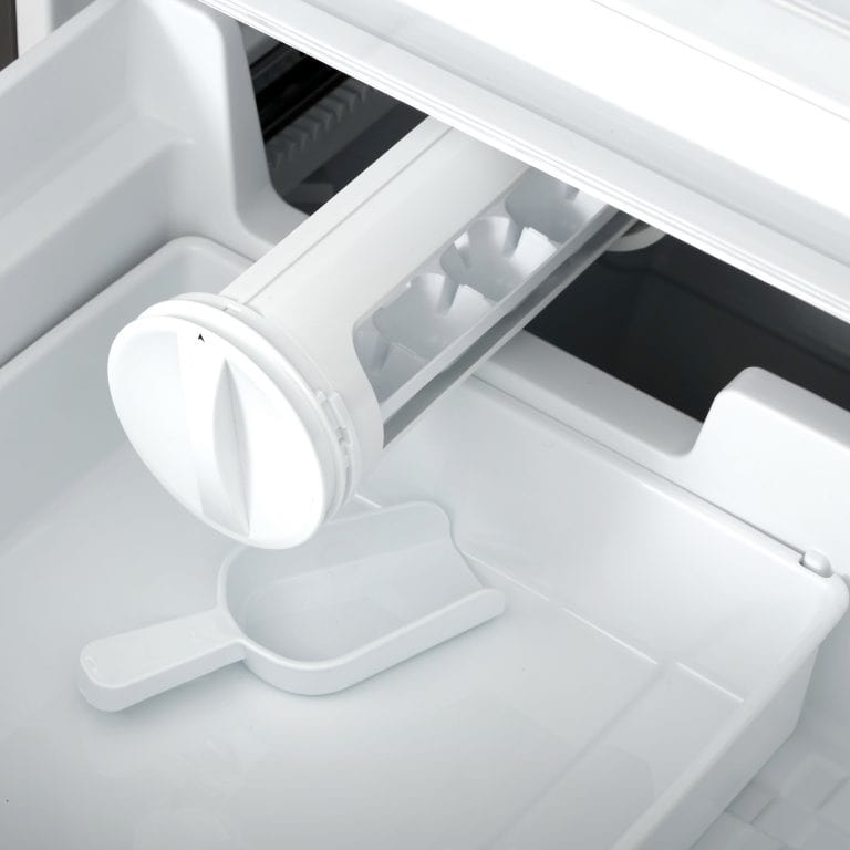 Cosmo 35-inch 4-Door Refrigerator with Recessed Handle COS-FDR225RHSS I Luxury Appliances Direct