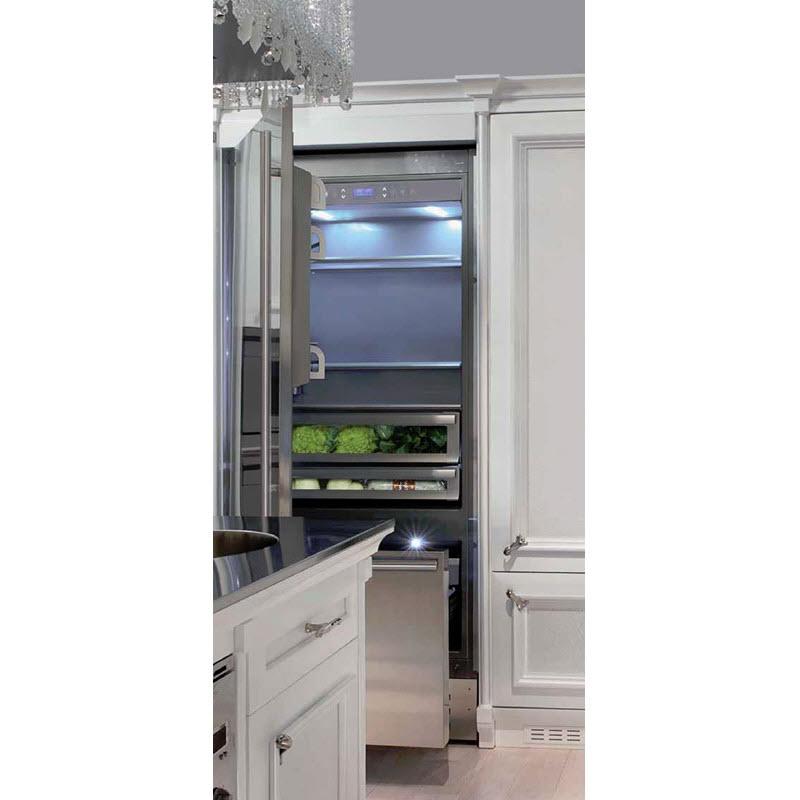Fhiaba 24-inch, 12.1 cu. ft. Bottom Freezer Refrigerator with Ice and Water FP24B-LS1 I Luxury Appliances Direct
