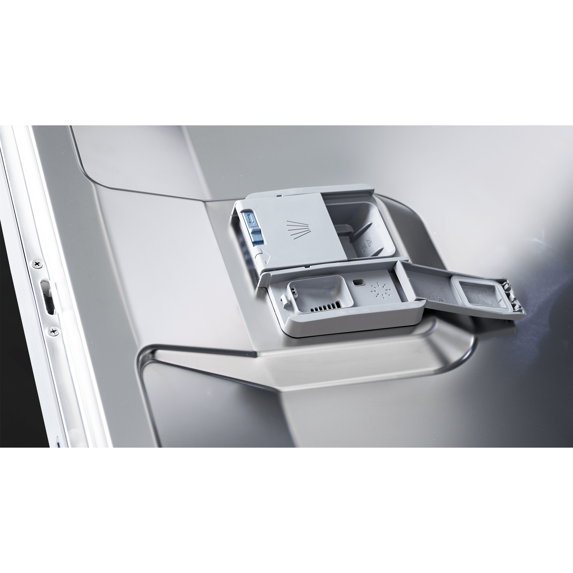 Fulgor Milano 24" Fully Integrated Built-In Dishwasher with 16 Place Settings, Stainless Steel - F6DWT24SS2 I Luxury Appliances Direct