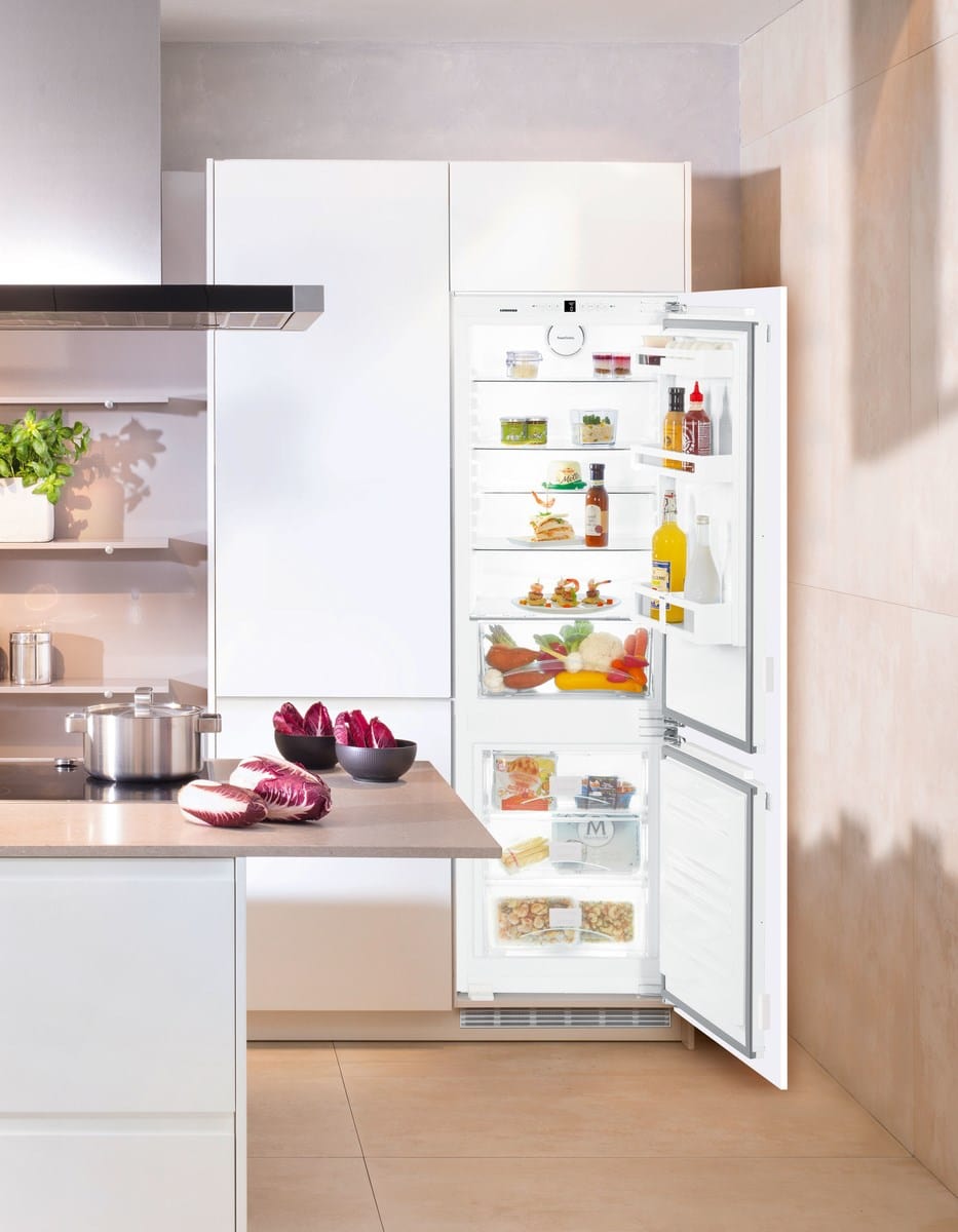 Liebherr 24" Built-In Bottom Mount Fridge-Freezer HC 1030 I Luxury Appliances Direct