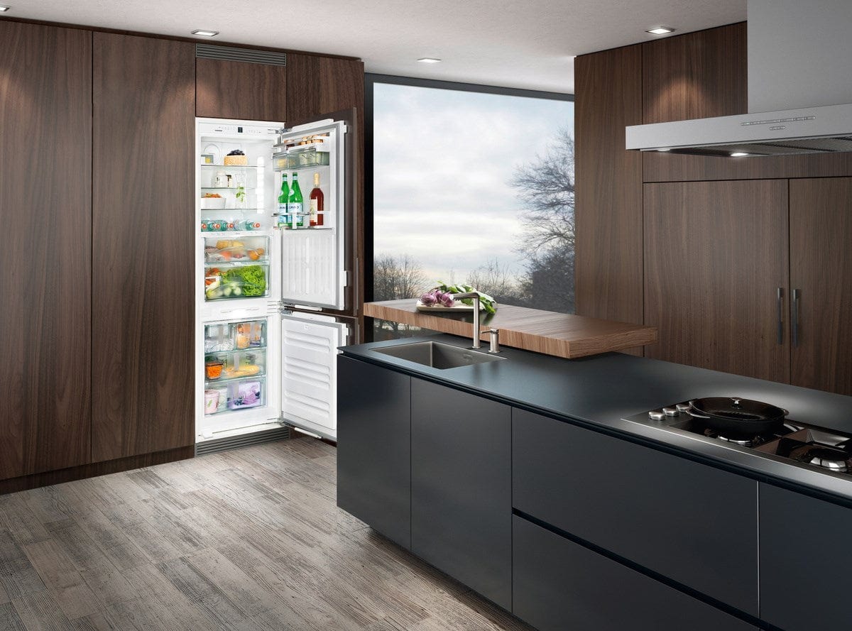 Liebherr 24" Fully Integrated Fridge-Freezer HCB 1060 I Luxury Appliances Direct