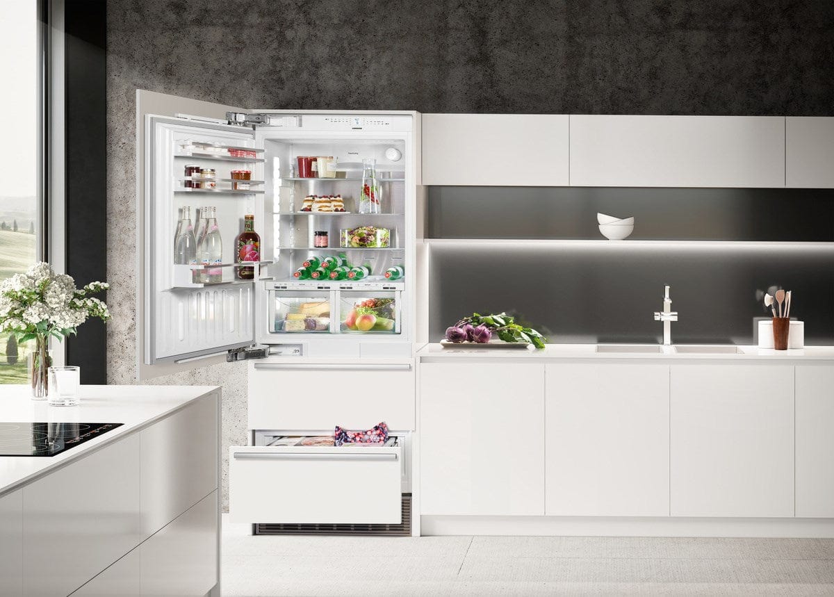 Liebherr 30" Fully Integrated Left-Single Door All-in Fridge-Freezer HCB 1581 I Luxury Appliances Direct