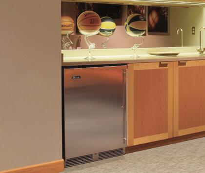 Perlick 24 inch Series 4.8 cu.ft. Built-In Beverage Center HA24BB-4-1 I Luxury Appliances Direct
