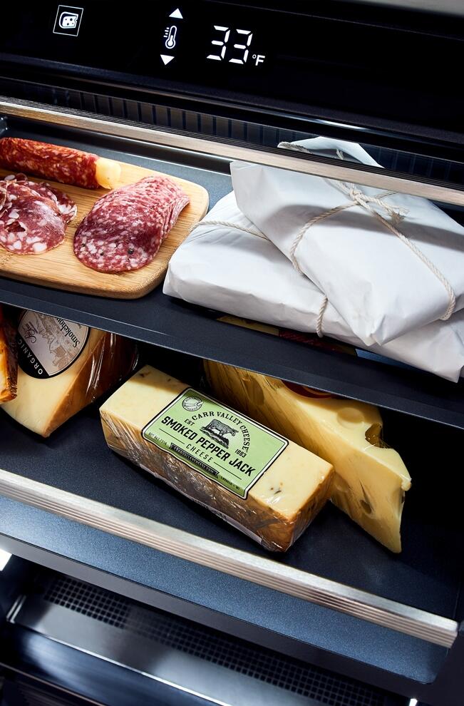 Perlick 24-Inch Upright Counter Depth Refrigerator CR24R-1-2 I Luxury Appliances Direct