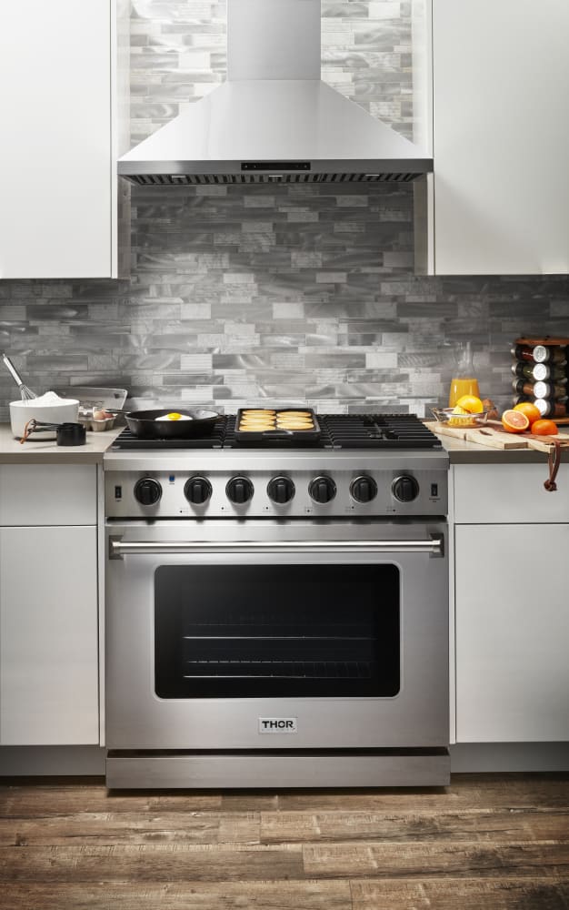 Thor Kitchen 36 in. 6.0 Cu. Ft Professional Natural Gas Range in Stainless Steel LRG3601U I Luxury Appliances Direct