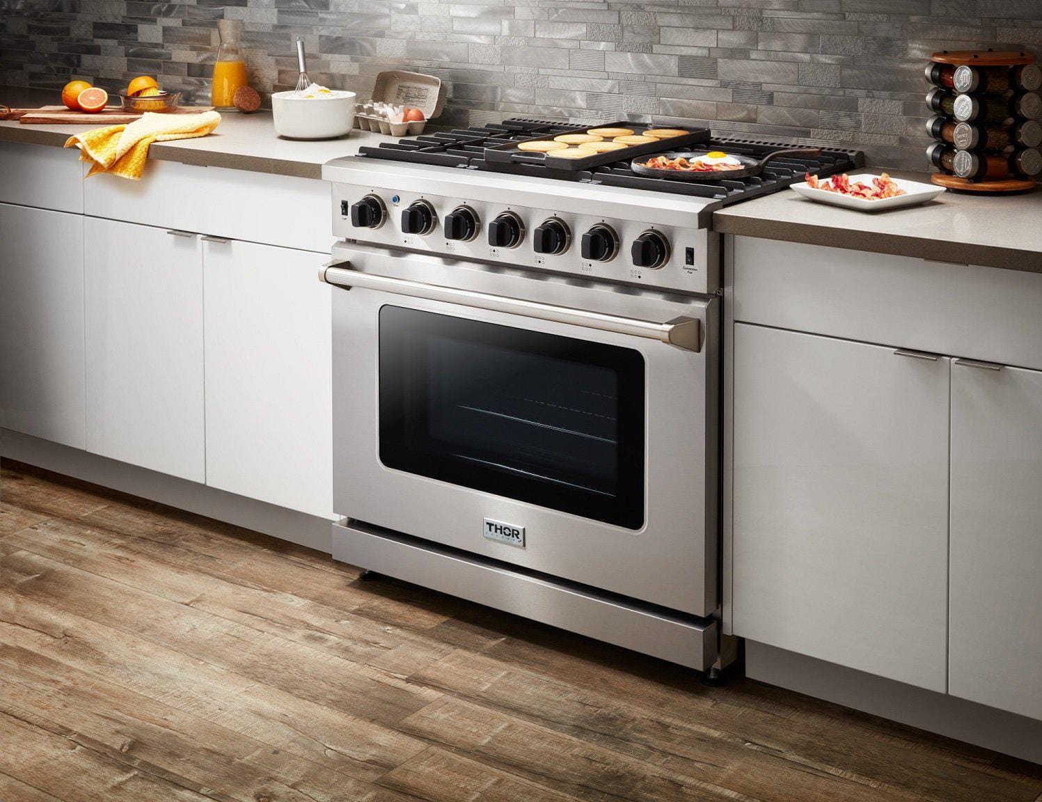 Thor Kitchen 36 in. 6.0 Cu. Ft Propane Gas Range in Stainless Steel LRG3601ULP I Luxury Appliances Direct