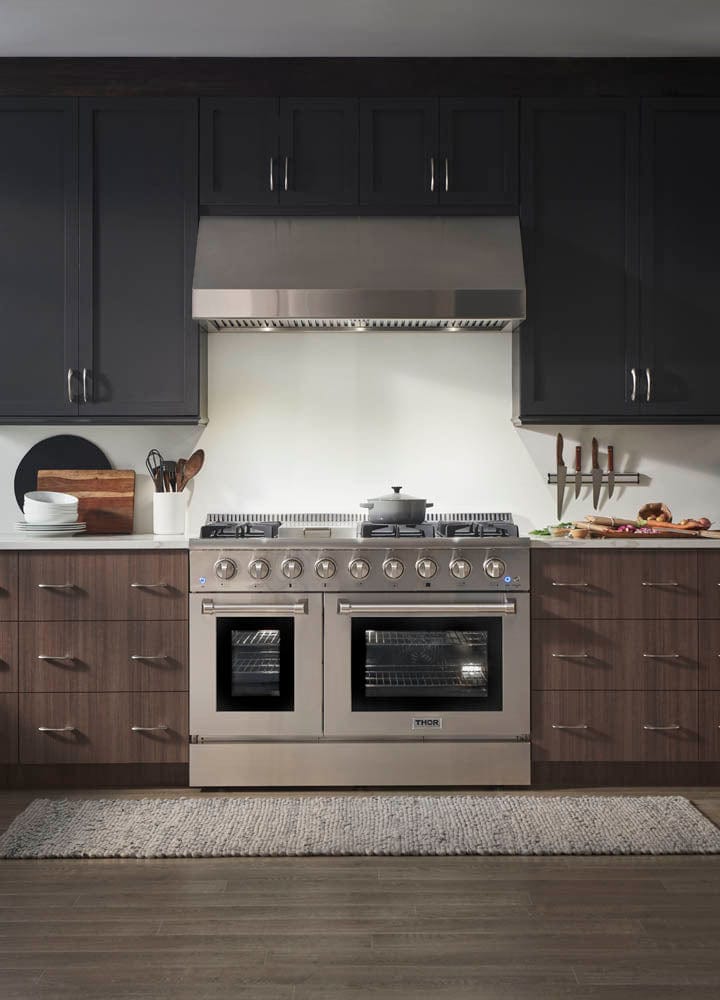 Thor Kitchen 48 in. 6.7 cu. ft. Professional Natural Gas Range in Stainless Steel HRG4808U I Luxury Appliances Direct