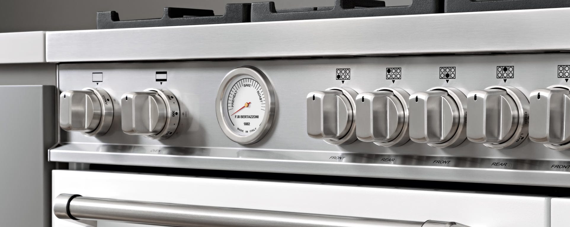 Bertazzoni Master Series 48" 6 Aluminum Burners Bianco Matt Freestanding Dual Fuel Range With 7.1 Cu.Ft. Electric Manual Clean Double Oven and Griddle MAS486GDFMBIV Luxury Appliances Direct