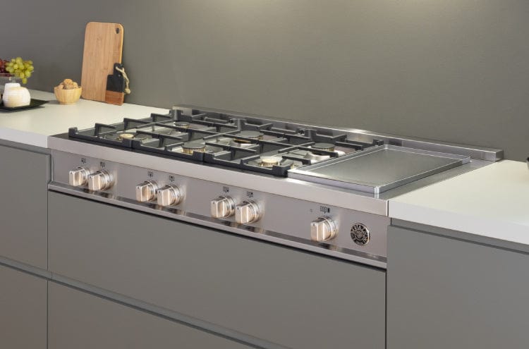 Bertazzoni Master Series 48" 6 Brass Burners Stainless Steel Gas Rangetop With Electric Griddle MAST486GRTBXT Luxury Appliances Direct
