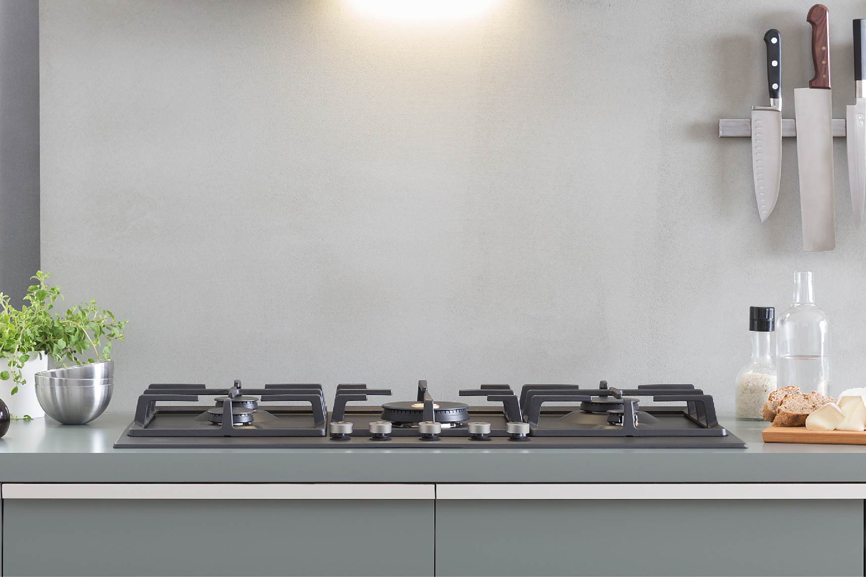 Bertazzoni Professional Series 5 Burner Front Control Gas Cooktop