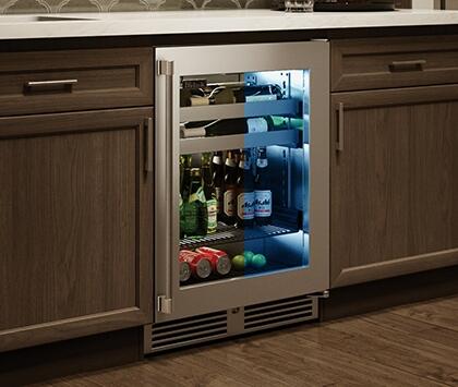 Perlick 24 inch Signature Series 5.2 cu. ft Beverage Center HP24BS-4-3 Beverage Centers Luxury Appliances Direct