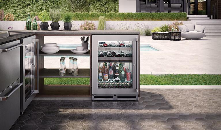 Perlick 24 inch Signature Series 5 cu ft  Beverage Center HP24CO-4-3 Beverage Centers Luxury Appliances Direct