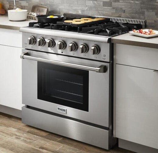 Thor Kitchen 36 in. Natural Gas Burner/Electric Oven Range in Stainless Steel HRD3606U I Luxury Appliances Direct